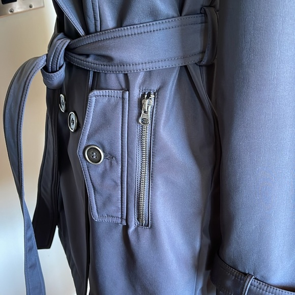 All weather trench. Gray size small. Good preowned - Picture 3 of 8